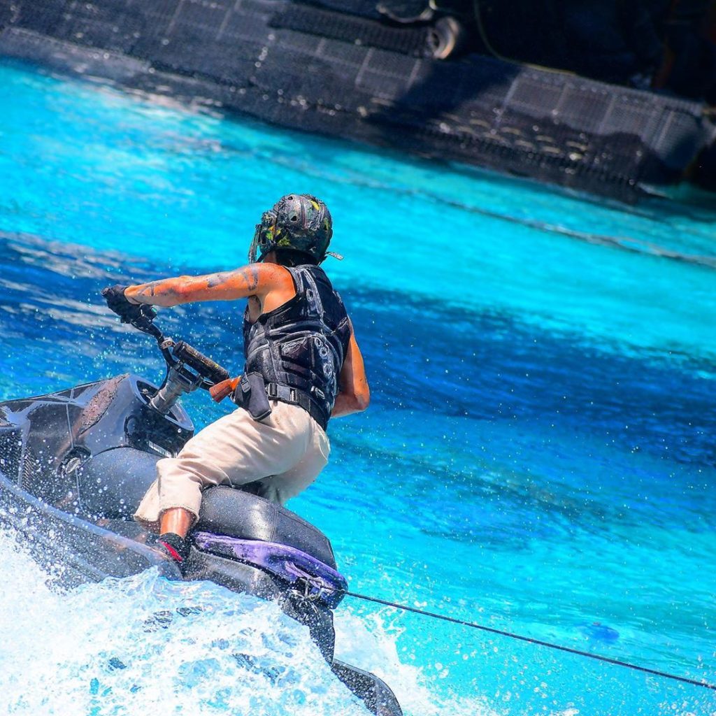 hollywood water sports tours